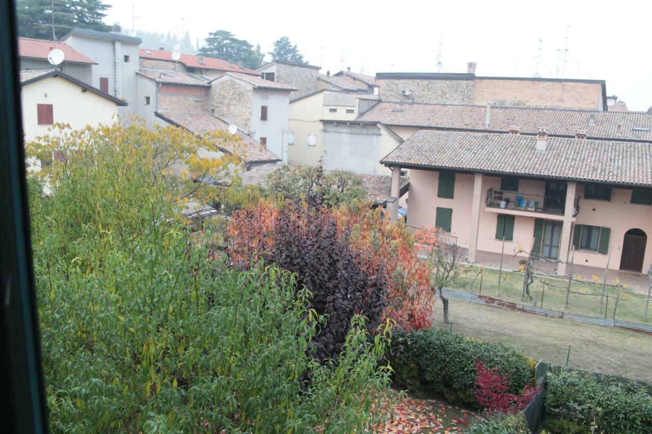 Le Ruote Bed & Breakfast Vezzano sul Crostolo Exterior photo